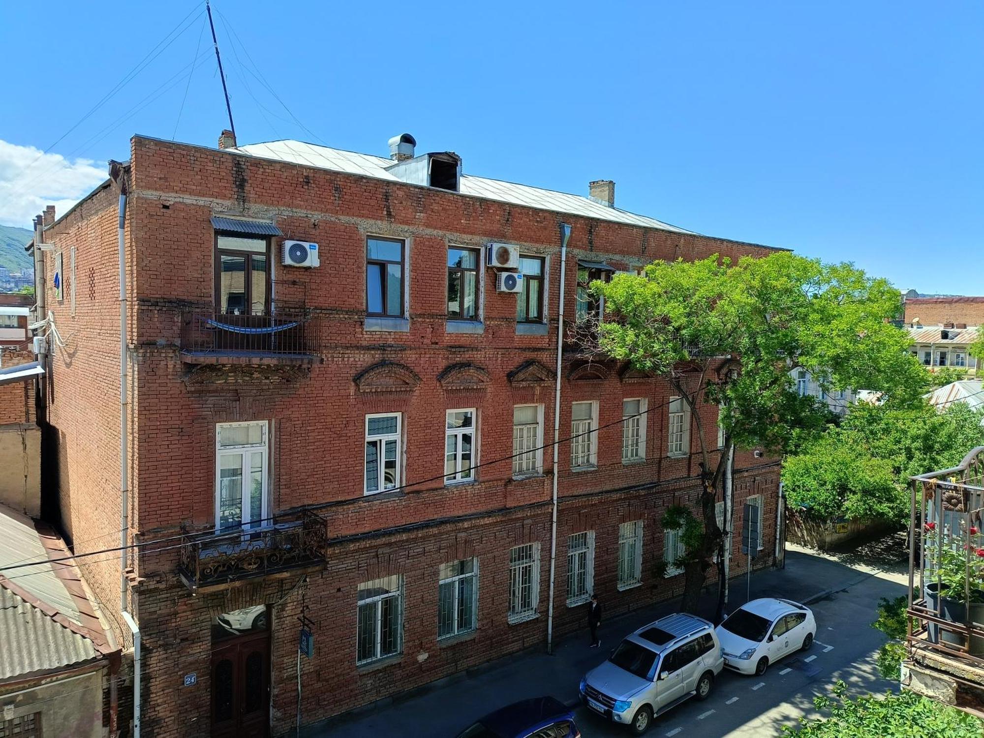 Гостевой дом В Тбилиси Экстерьер фото